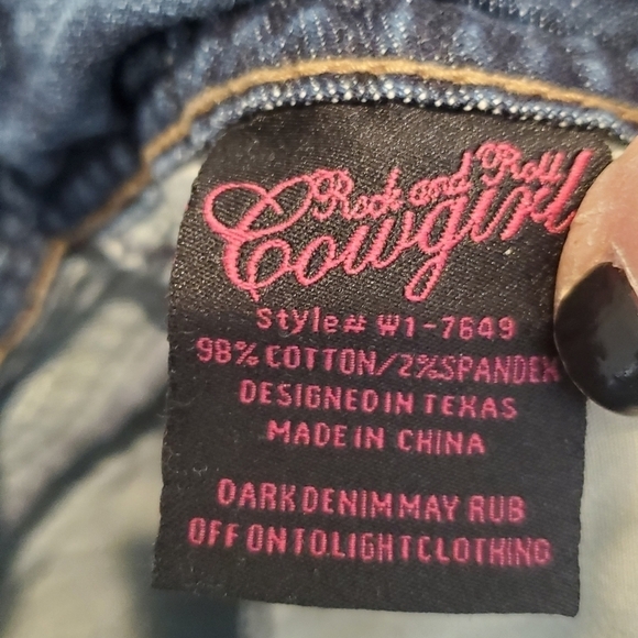 ROCK & ROLL  COWGIRL JEANS. sz 30x32. Mid rise. Boot cut - Picture 5 of 7